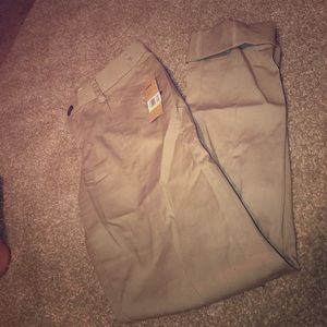 📫-DKNY khakis! NEVER WORN TAGS ATTACHED!